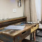 Tohouse 4* Turin