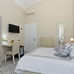 Tohouse Couette-café Turin