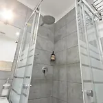 Tohouse 4* Turin