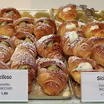 Tohouse Couette-café Turin