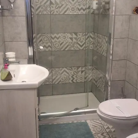 Oda ve Kahvaltı Tohouse