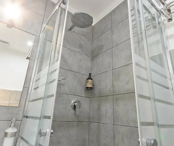 Tohouse 4* トリノ