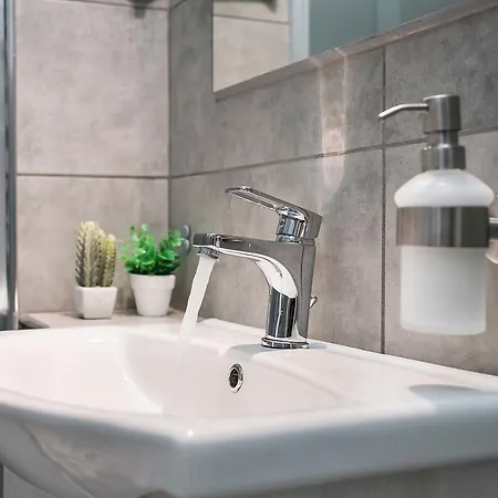 Oda ve Kahvaltı Tohouse 4*