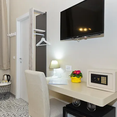 Tohouse Couette-café Turin