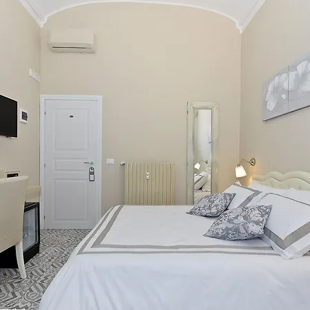 Tohouse 2* Turin