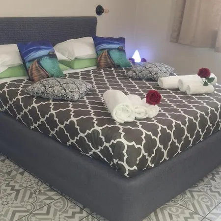 Bed & Breakfast Tohouse 2*