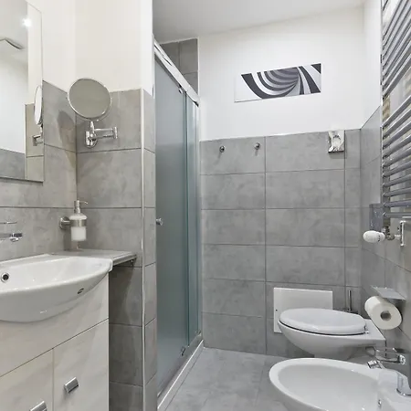 Tohouse Bed & Breakfast 4*