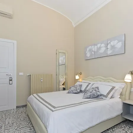 Tohouse 2* Turin
