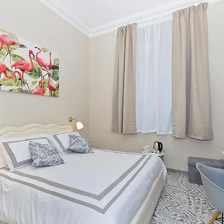 Tohouse Nocleg ze śniadaniem Turyn